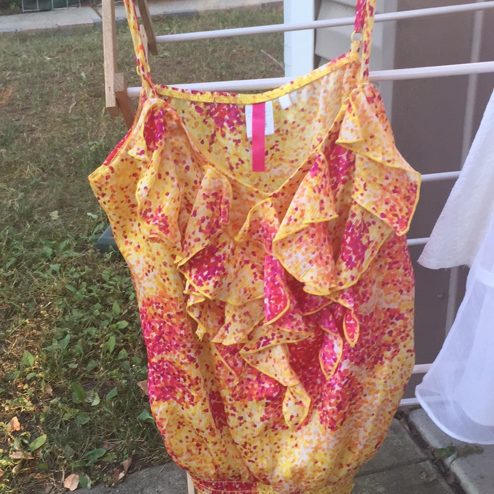 Colorful ruffled tank top